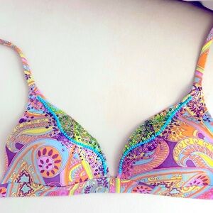 Gorgeous 🩷Victoria’s Secret🩷Sequins Bra Size 34B